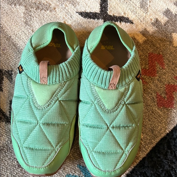 TEVA Green Quilted Slip-On Shoes - Picture 3 of 4